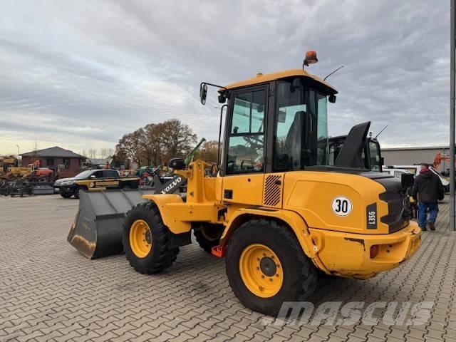 Volvo L 35 GS Gumikerekes homlokrakodók