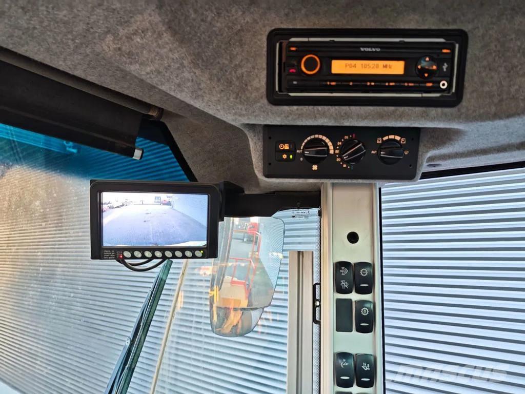 Volvo L180H Gumikerekes homlokrakodók