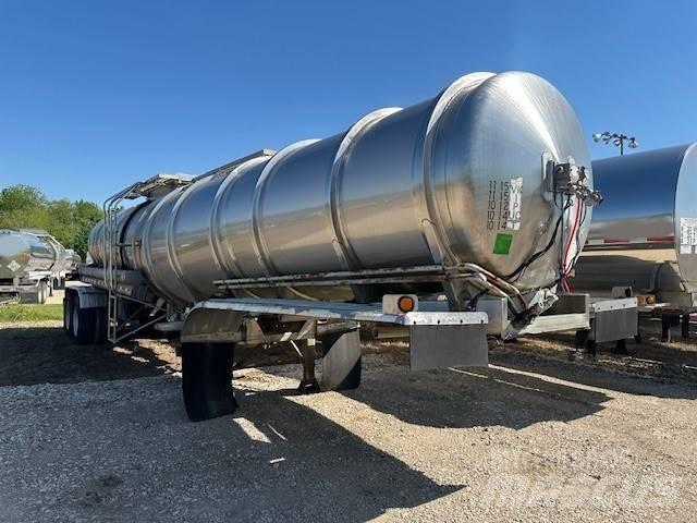  NOVA MC307 7000 GAL Tartályos pótkocsik