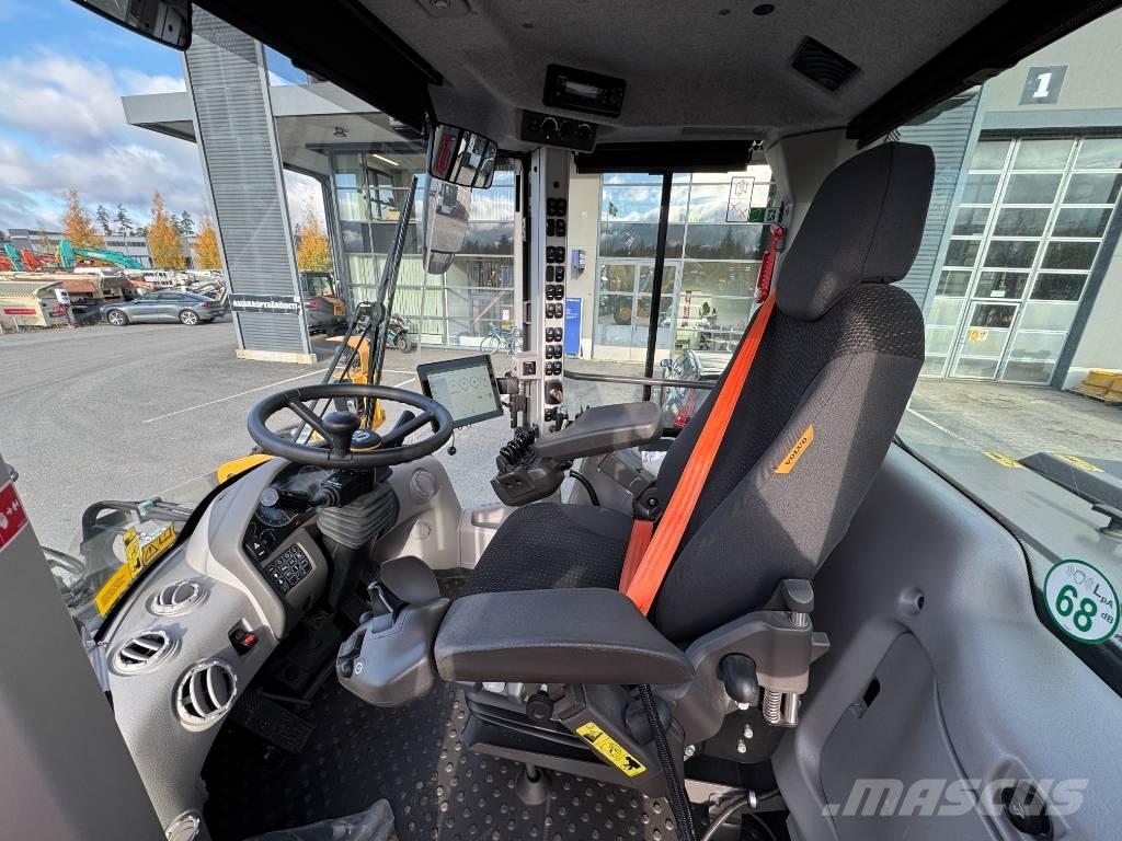 Volvo L 70 H Gumikerekes homlokrakodók