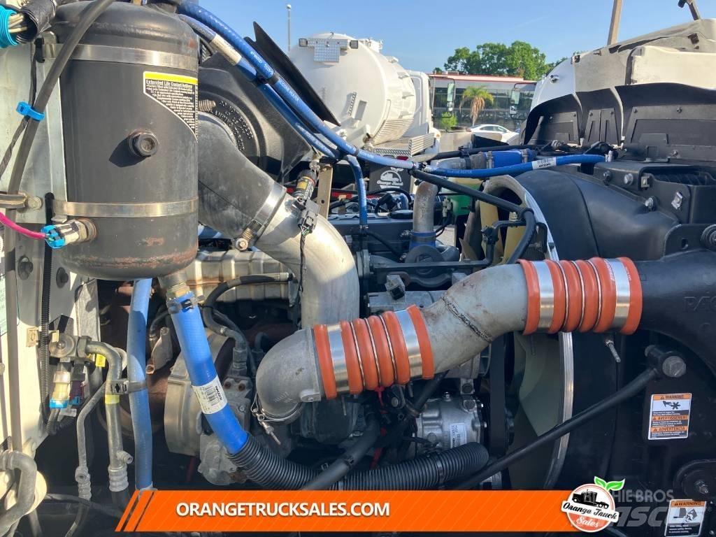 Peterbilt 337 Dobozos teherautók