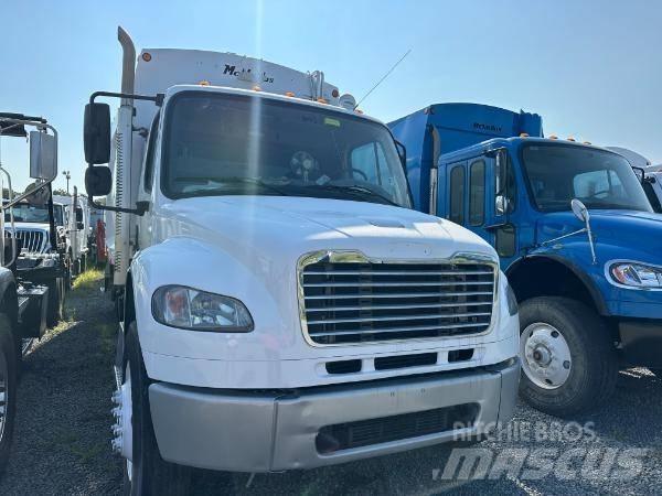 Freightliner M2 Hulladék szállítók