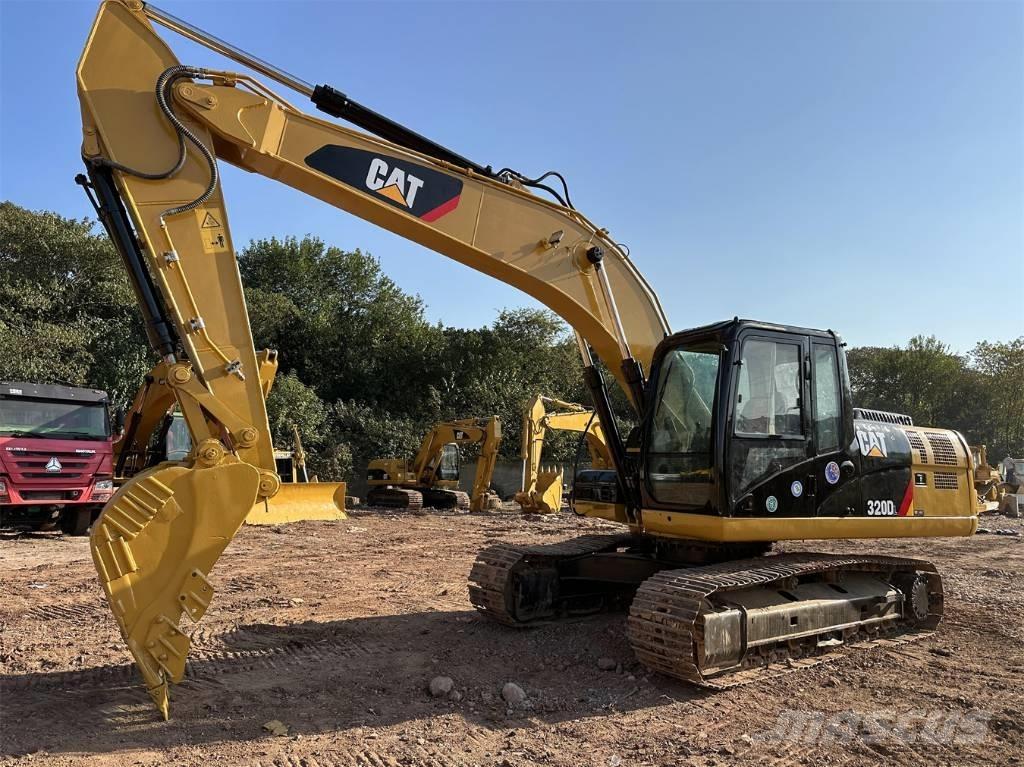 CAT 320DL Lánctalpas kotrók