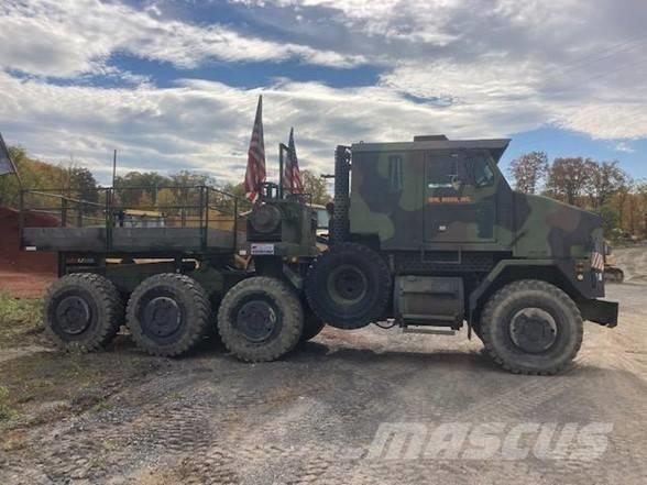 Oshkosh M1070 Nyergesvontatók