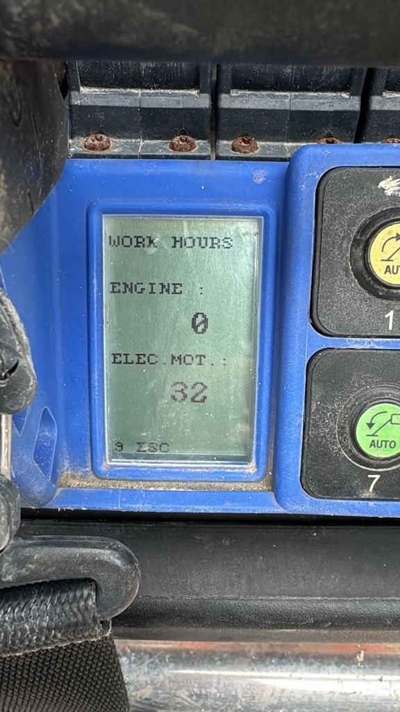 JLG X 20 J Plus Karos emelők
