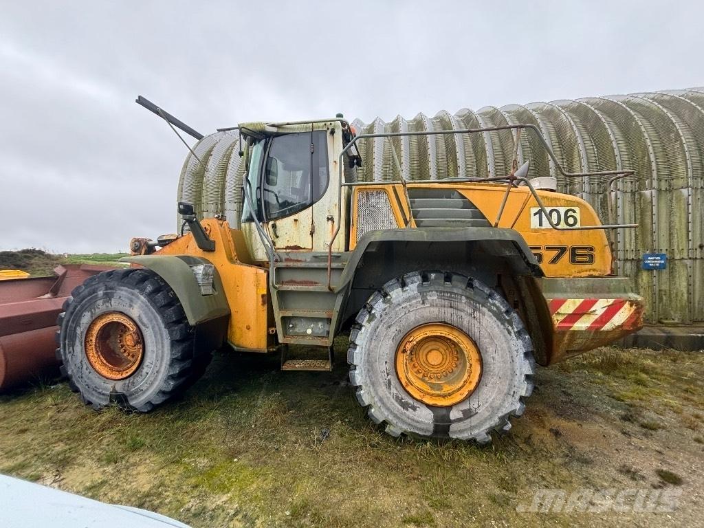 Liebherr L 576 Gumikerekes homlokrakodók
