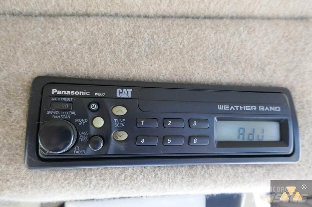 CAT 143H Gréderek