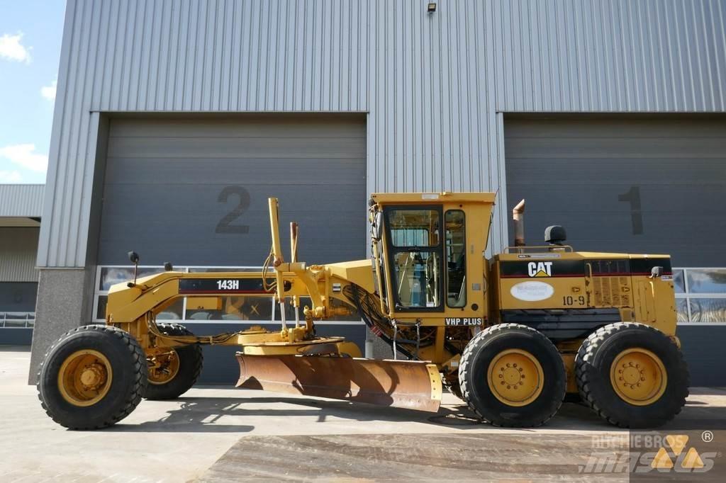 CAT 143H Gréderek