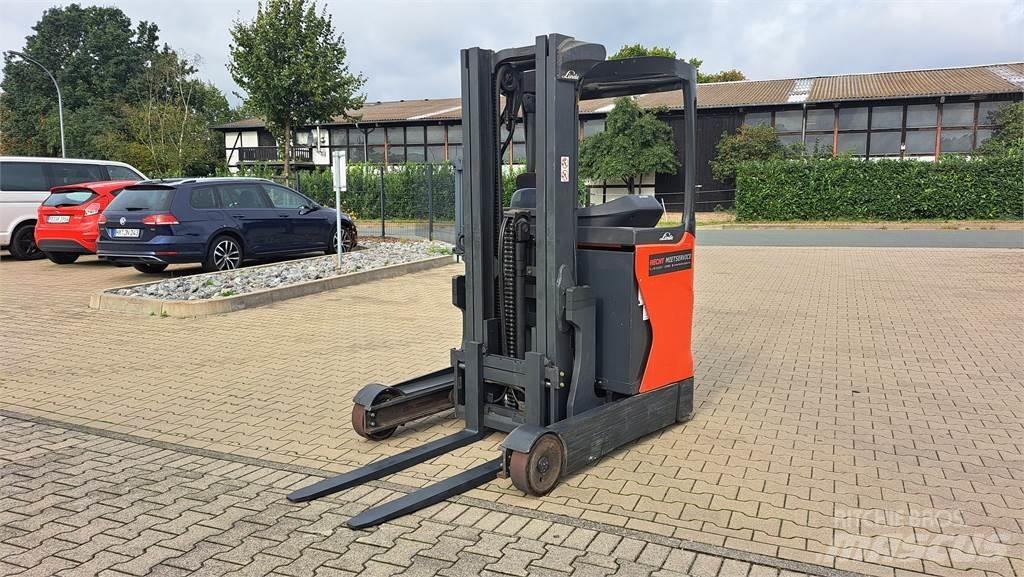 Linde R14B Tolóoszlopos targonca