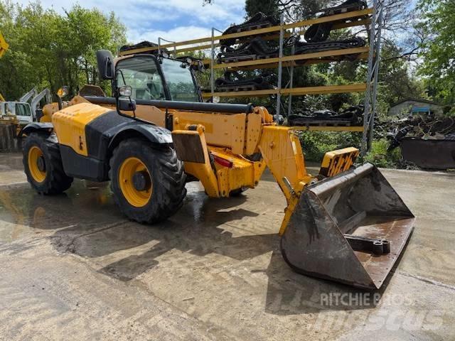 JCB 540-140 Teleszkópos rakodók