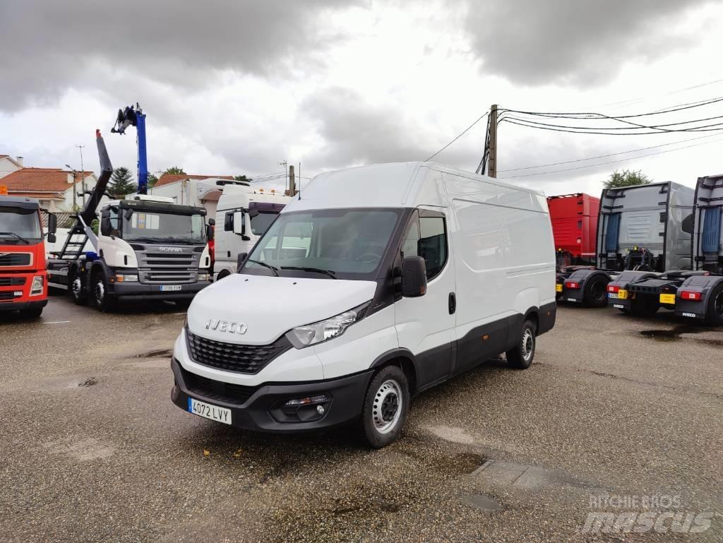 Iveco Daily 35 S 16 Transporterek