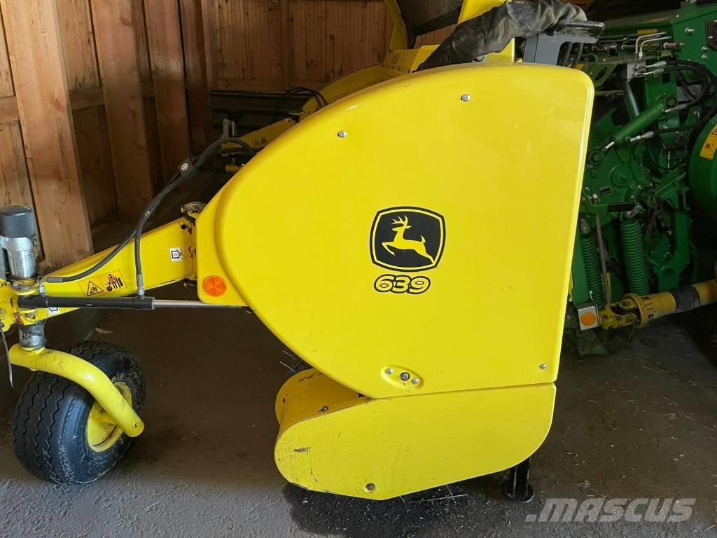 John Deere 8300 Önjáró szecskázók