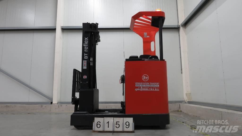 BT RRE140M Tolóoszlopos targonca