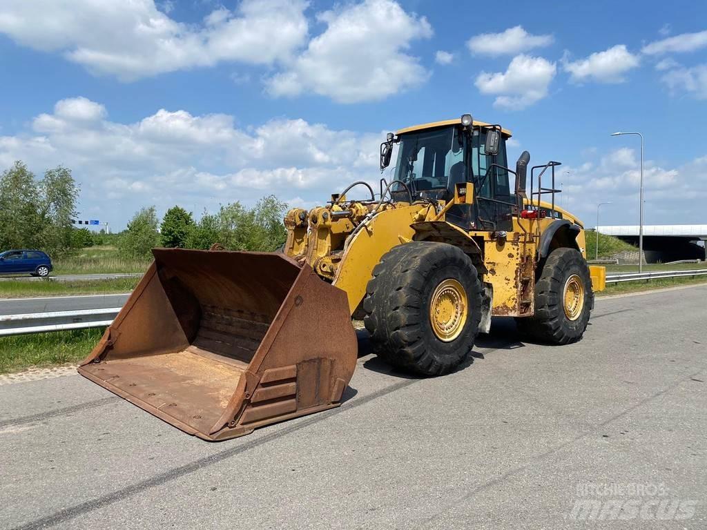 CAT 980H Gumikerekes homlokrakodók