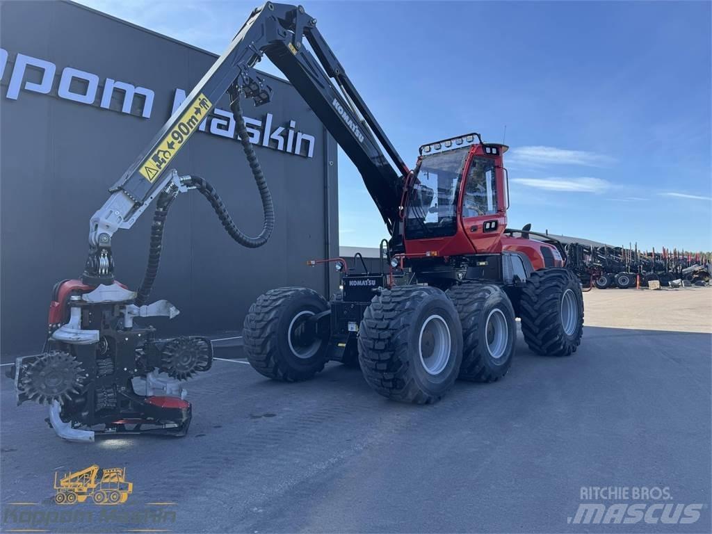 Komatsu 951 Betakarítók