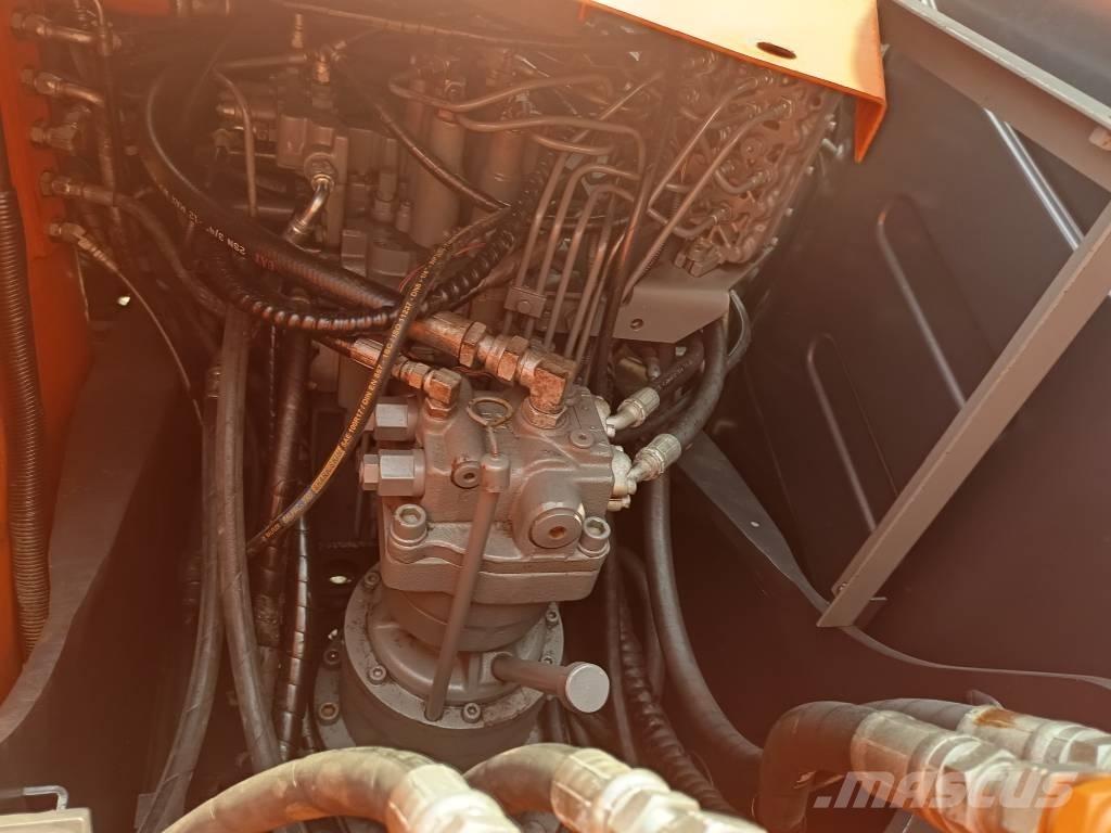 Hitachi ZX 120 Lánctalpas kotrók