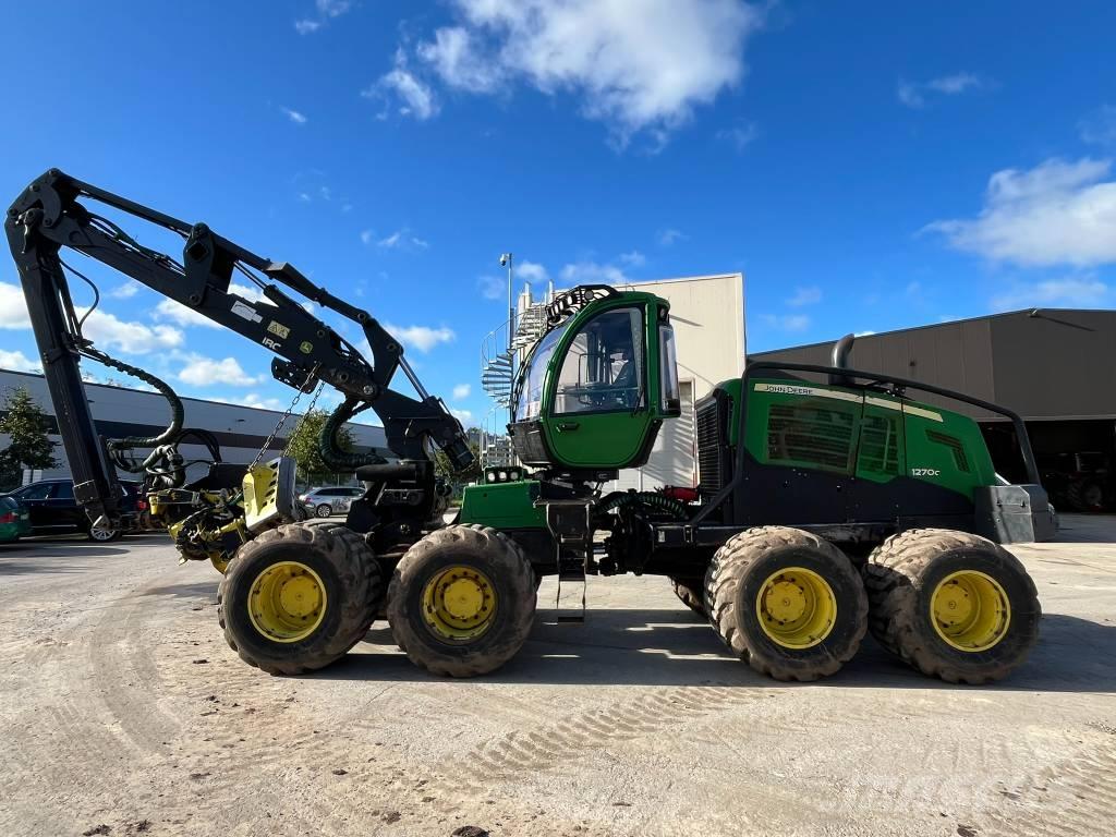 John Deere 1270G 8W Betakarítók