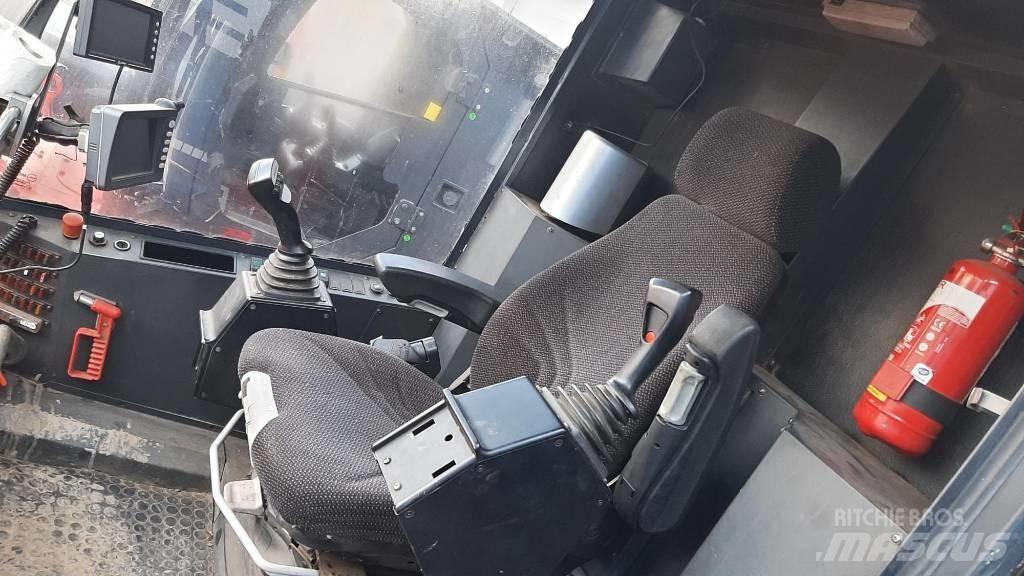 Ahwi PRINOTH RT400 Erdészeti bozótirtó