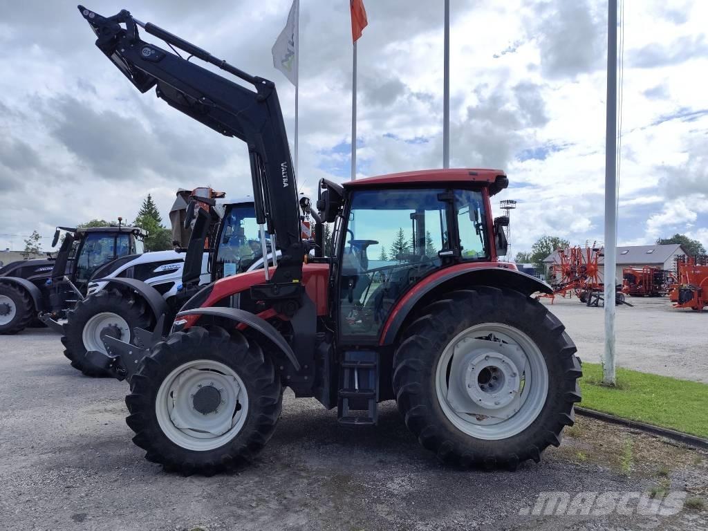 Valtra A 135 Traktorok