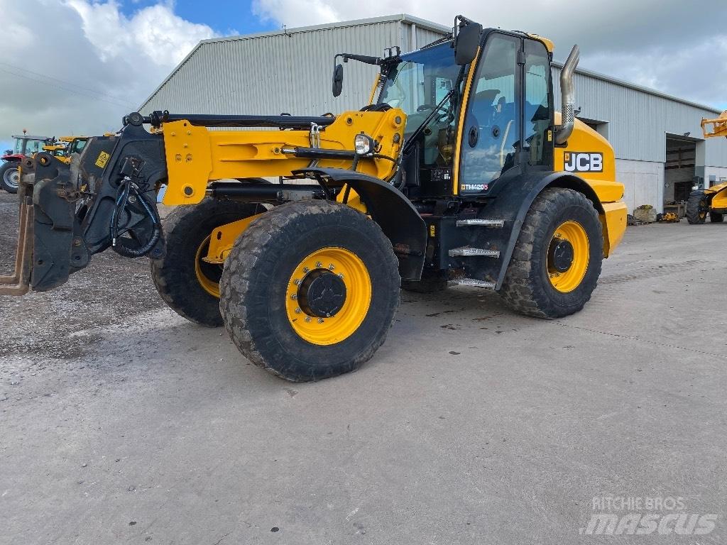 JCB Tm420s Teleszkópos mezőgazdasági rakodók