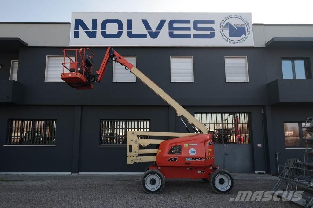 JLG EC520AJ Karos emelők