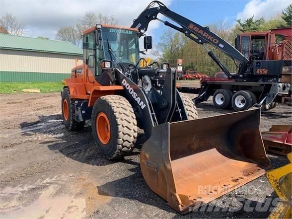 Doosan DL220-5 Gumikerekes homlokrakodók