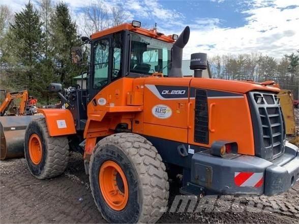 Doosan DL280-5 Gumikerekes homlokrakodók