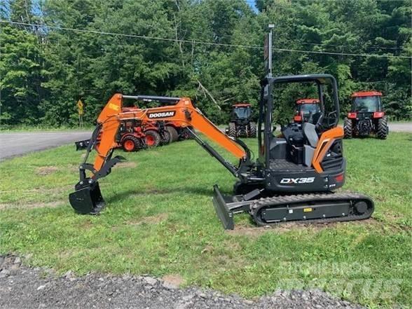 Doosan DX35-5 Mini kotrók < 7t