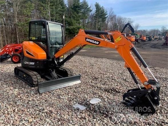 Doosan DX35-5 Mini kotrók < 7t