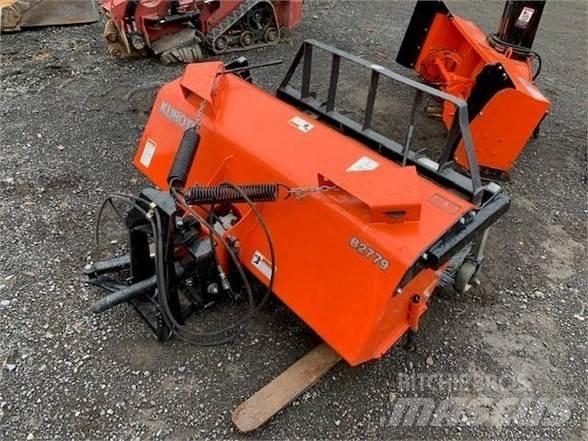 Kubota B2650 Traktorok