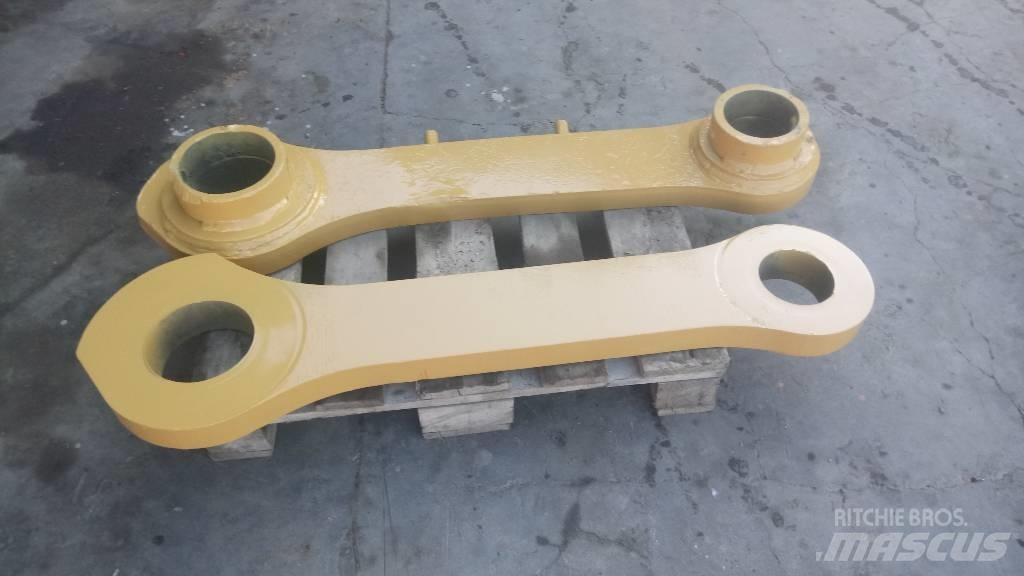 CAT 245 Gémek és dipperek