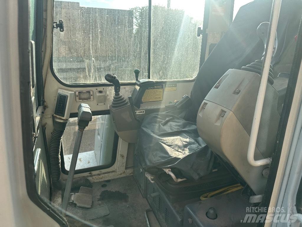 Takeuchi TB 125 Mini kotrók < 7t