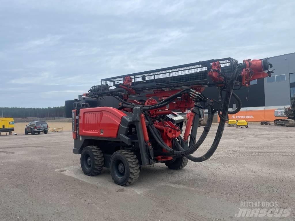 Sandvik DC300Ri Talaj fúró