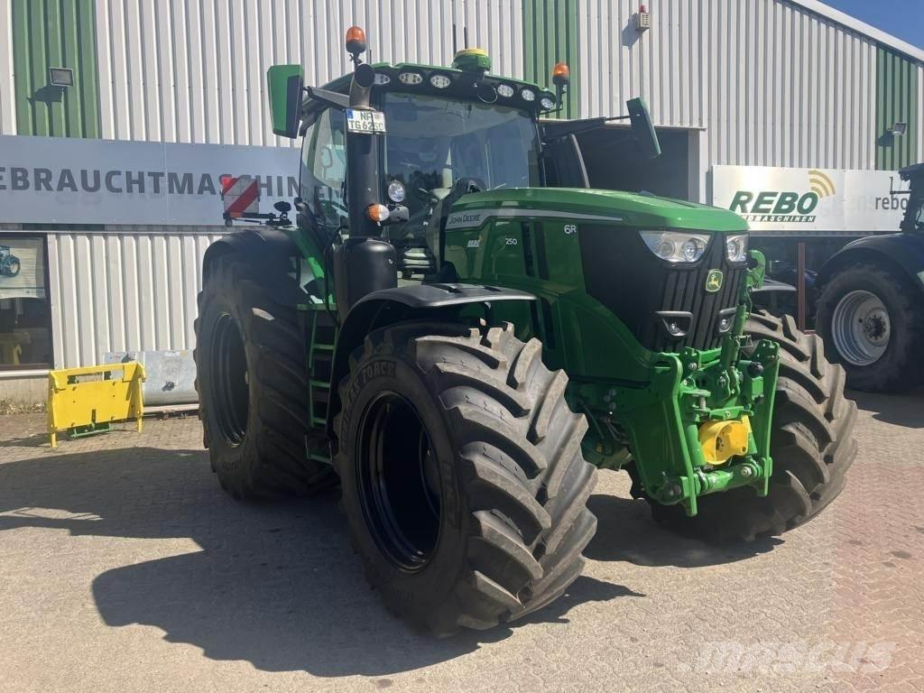 John Deere 6R250 Traktorok