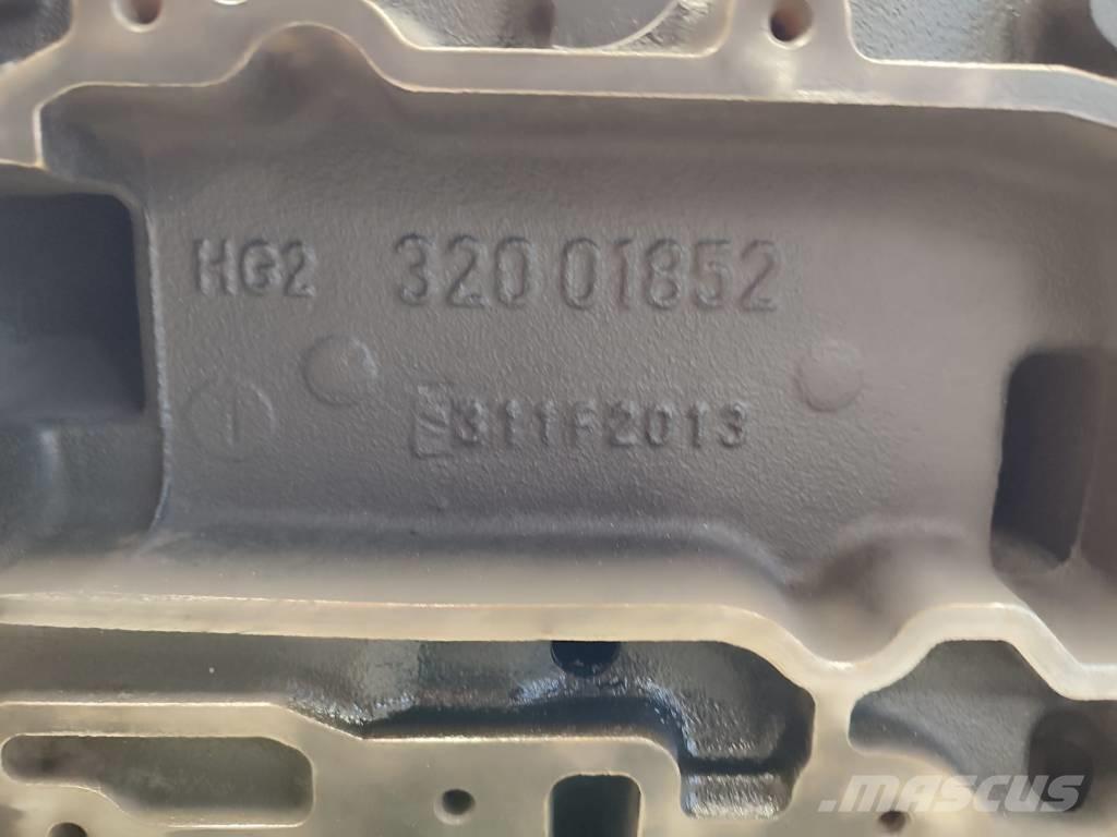 JCB 3CX engine post Motorok