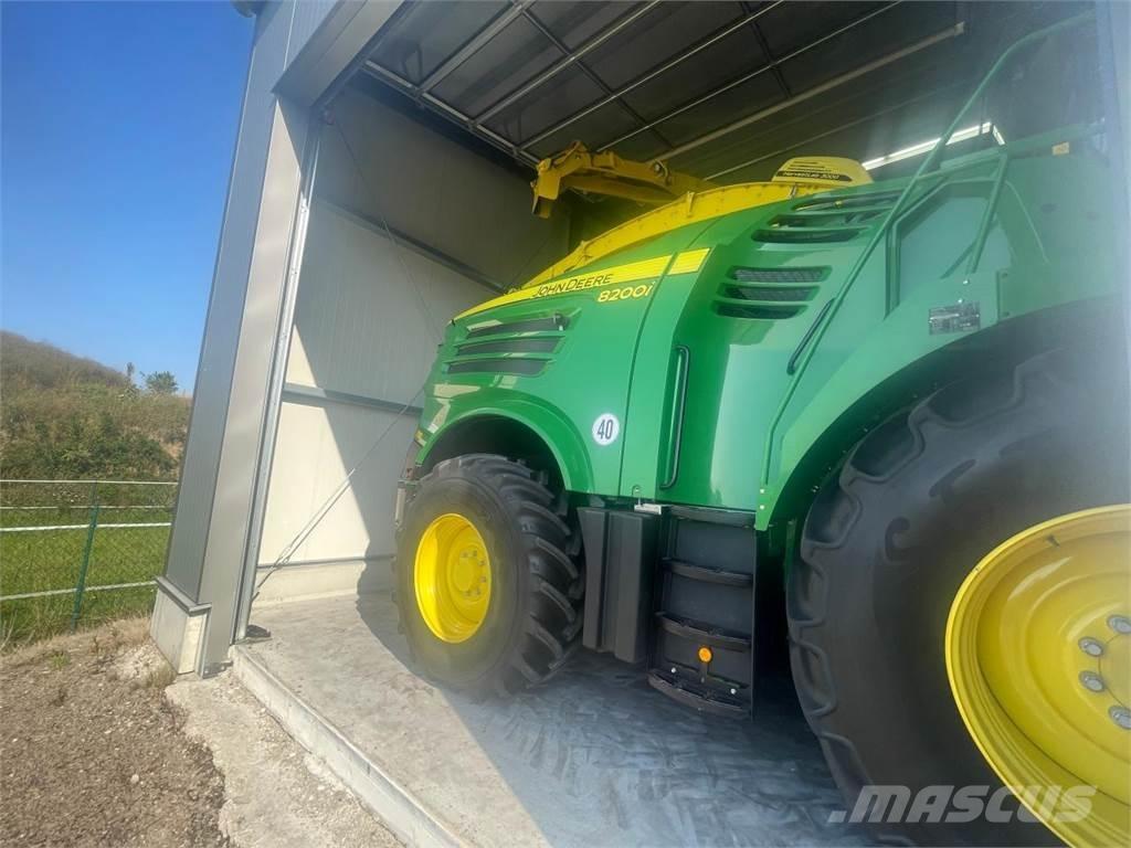 John Deere 8200i Önjáró szecskázók