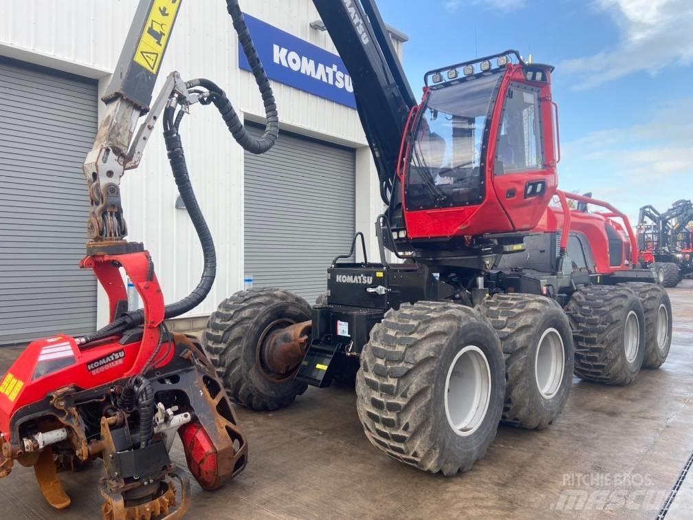 Komatsu 931XC Betakarítók