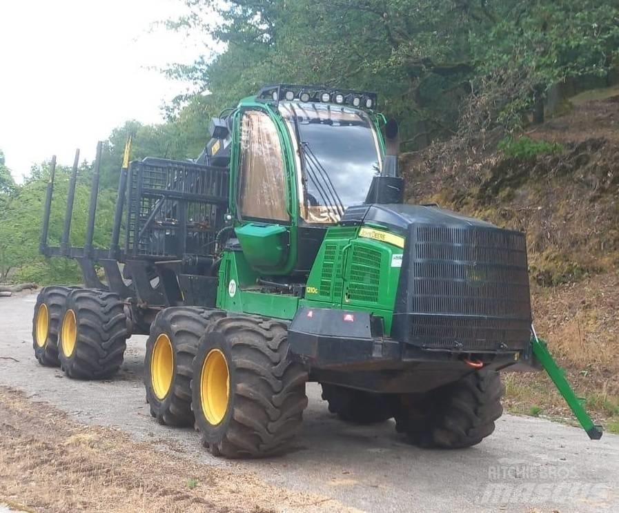 John Deere 1210 G Kihordók