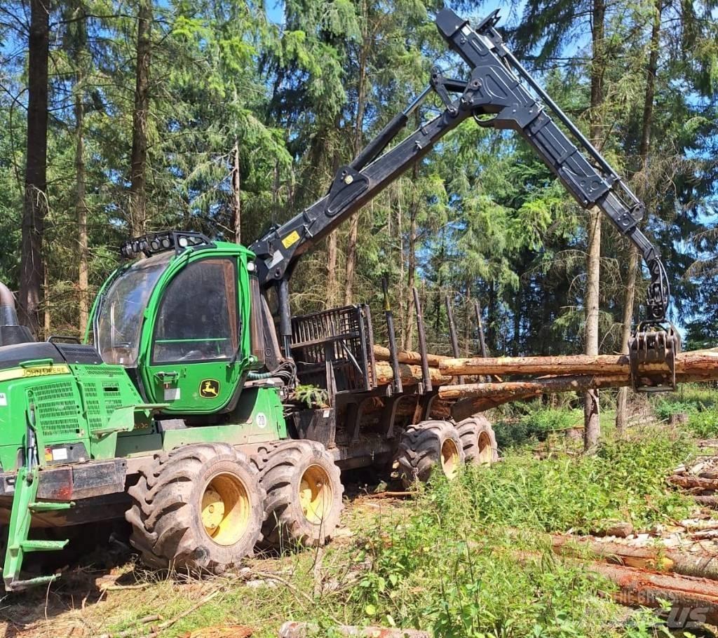 John Deere 1210 G Kihordók