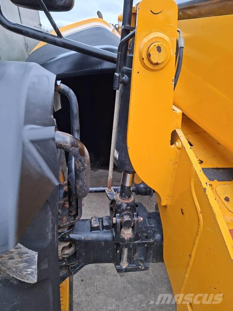 JCB 535-125 Teleszkópos rakodók