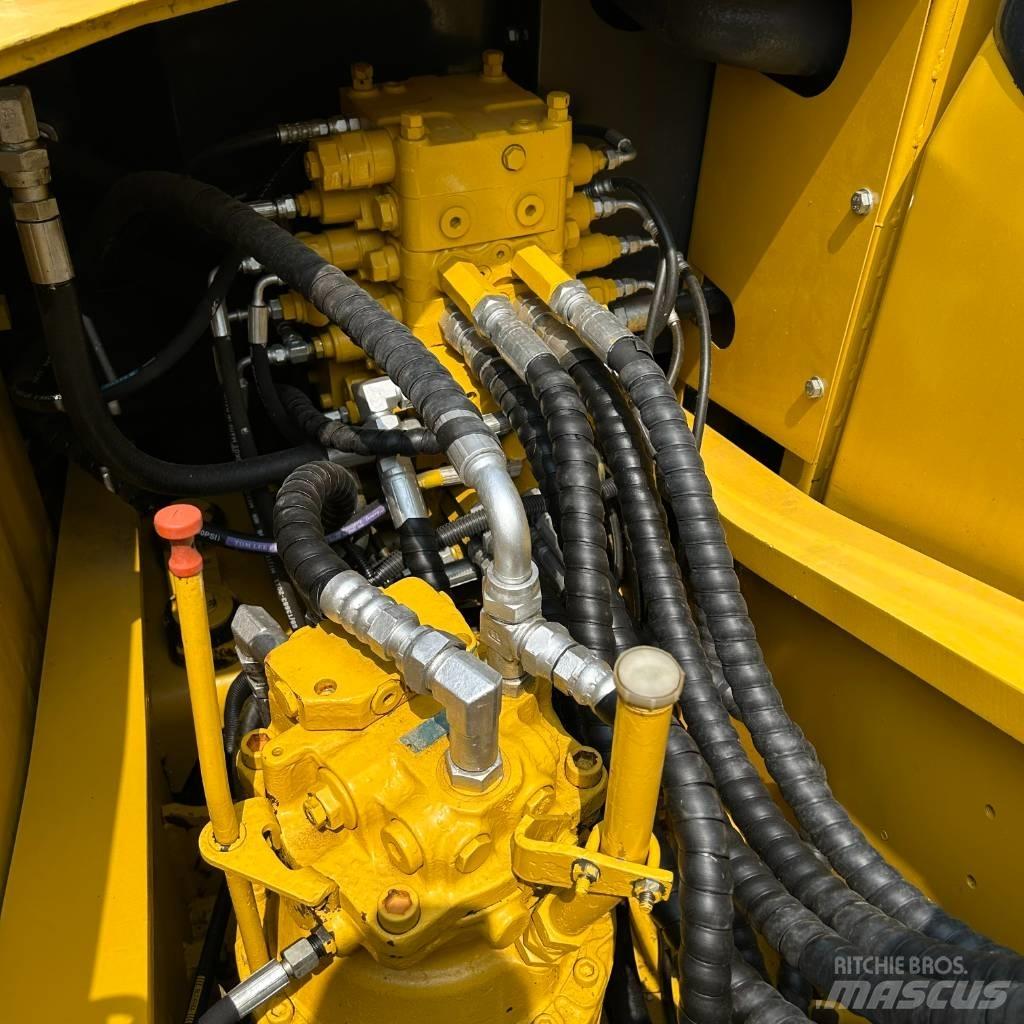 Komatsu 160 Lánctalpas kotrók