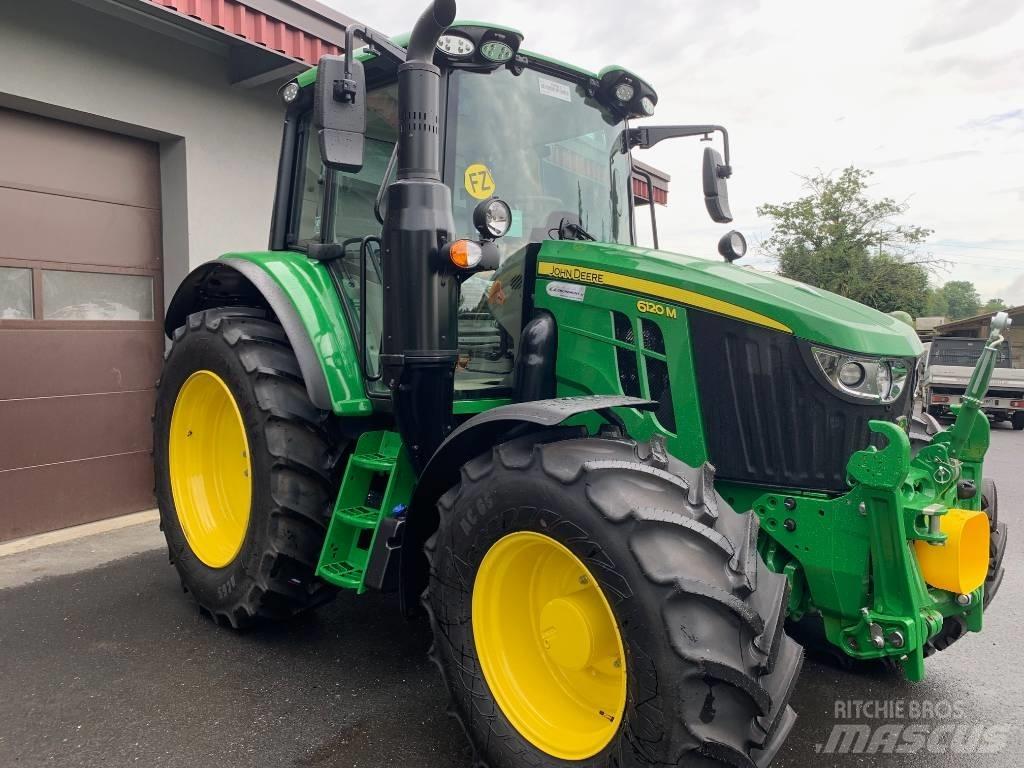 John Deere 6120 M Traktorok