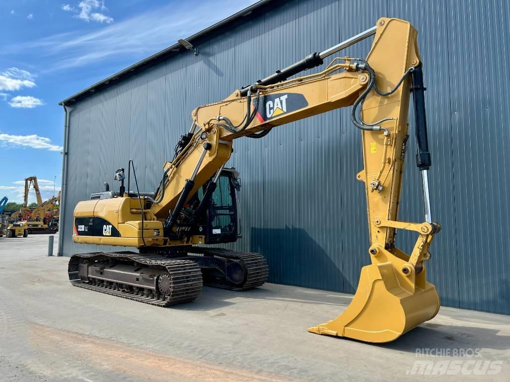 CAT 323D LN VA Lánctalpas kotrók