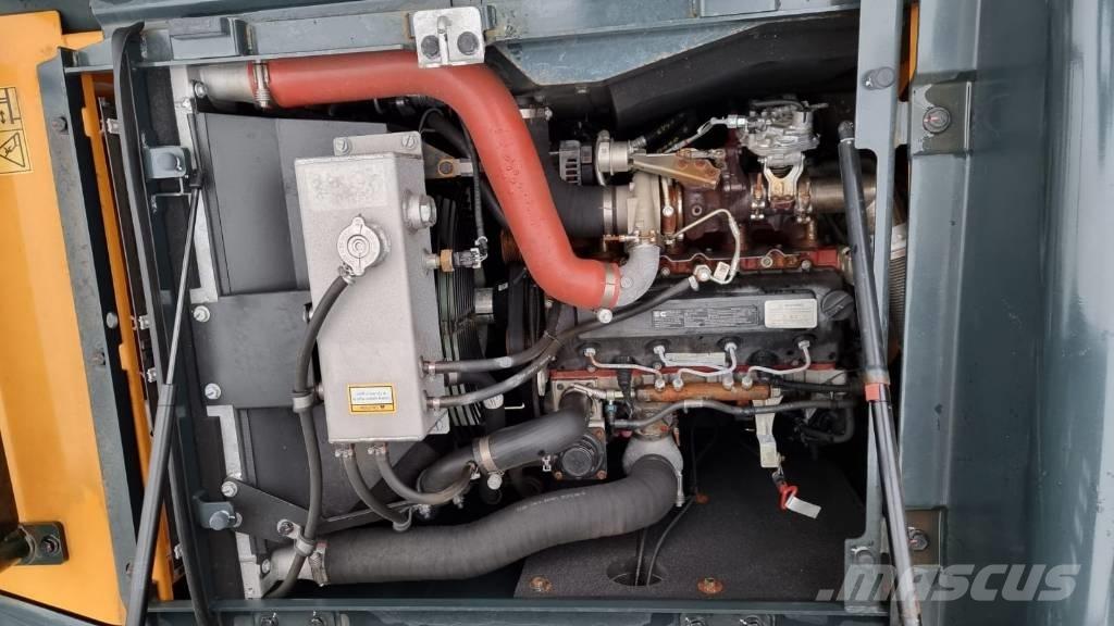 Hyundai HX 140 AL Lánctalpas kotrók