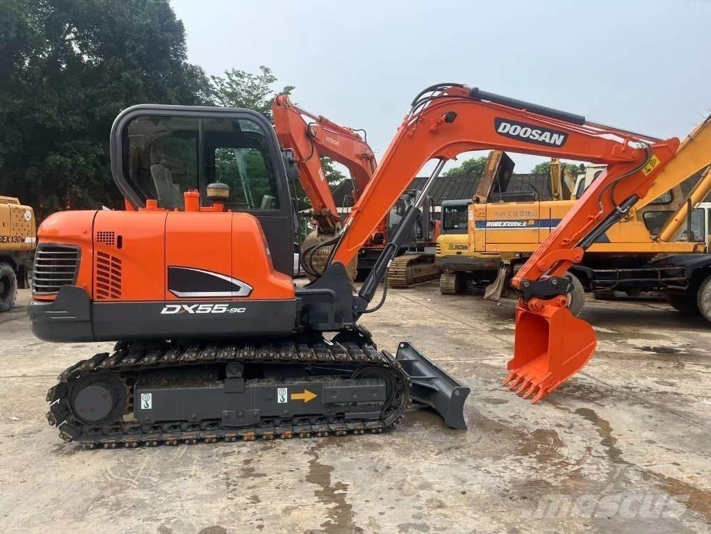 Doosan DX55-9C Mini kotrók < 7t