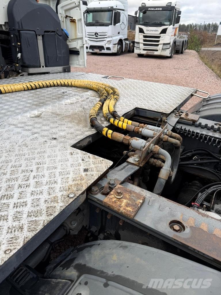 Volvo FH13 6x2 Nyergesvontatók