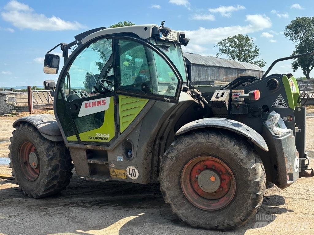 CLAAS Scorpion 7044 Teleszkópos mezőgazdasági rakodók