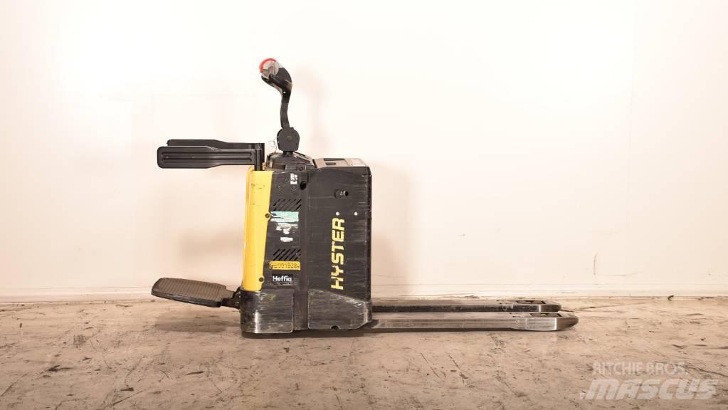 Hyster P 2.0 S Vezetőállásos alacsony emelőkocsi