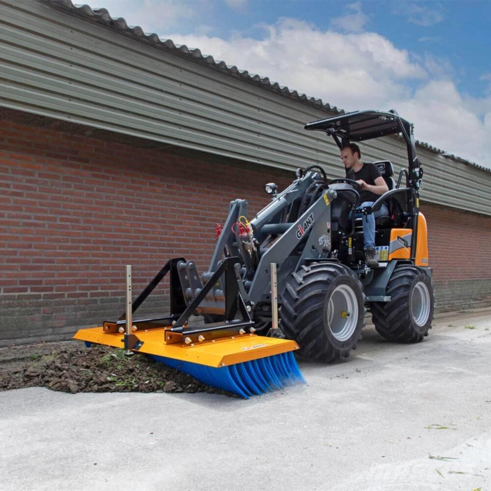 GiANT G 1500 Gumikerekes homlokrakodók