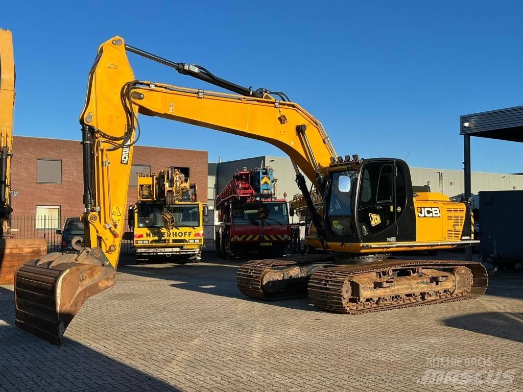 JCB JS 220 LC Lánctalpas kotrók